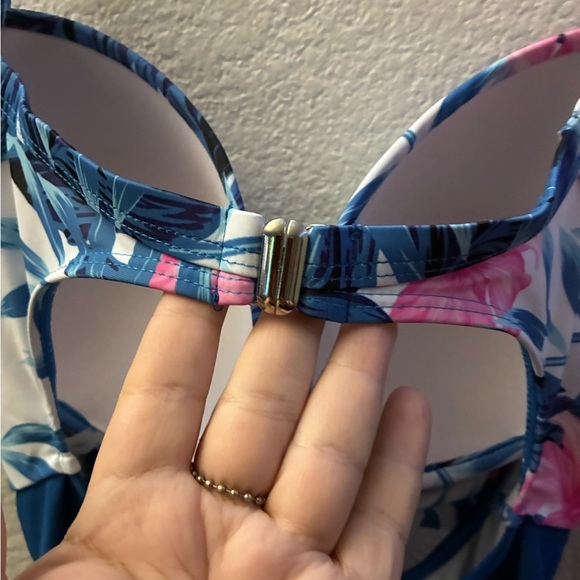 Plus Size Tropical Floral Blue Women's One Piece Swimwear 1X - Picture 6 of 8